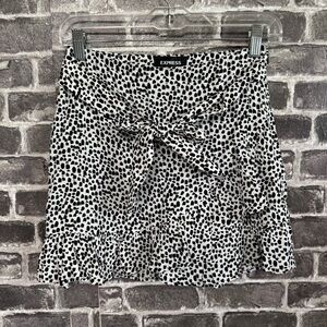 NWT Express mini skirt White black dot print tie waist ruffles layered